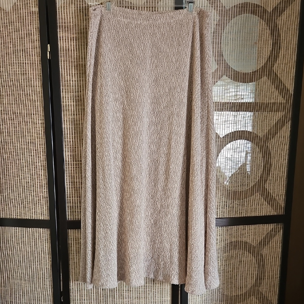 Nurture by Lamaze Textured Cream Maxi Skirt